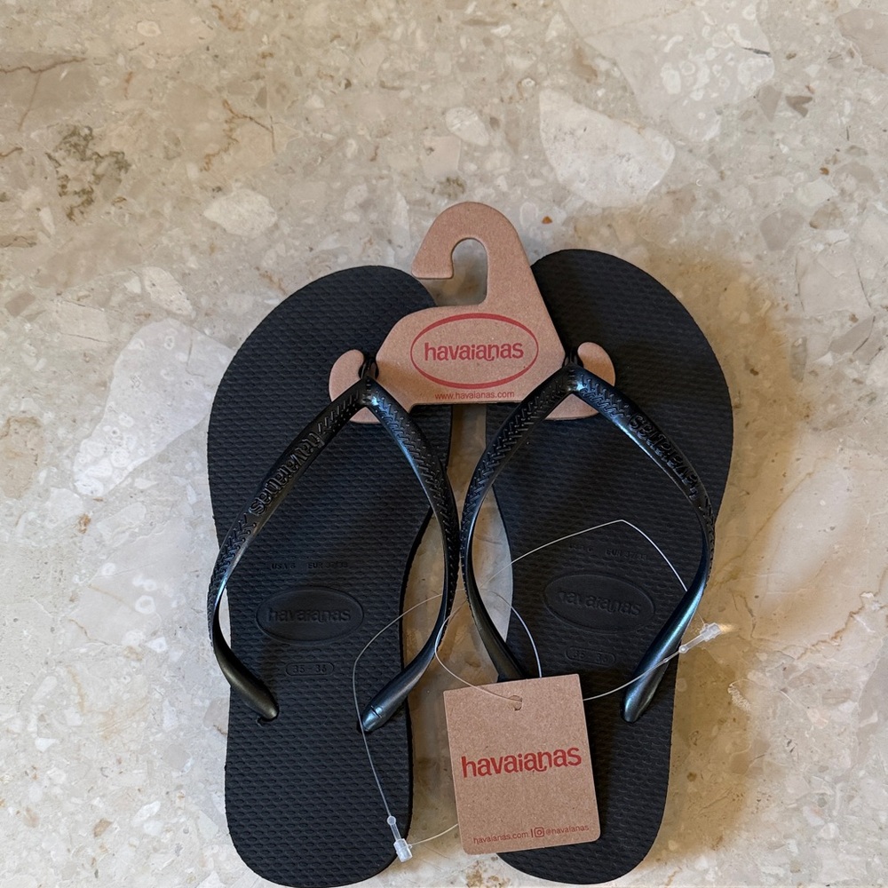 Havaianas black platform flip flops